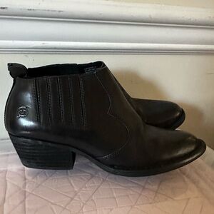 Born Women's Black Leather Ankle Booties